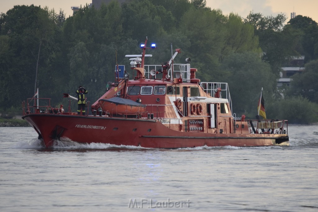 PRhein Koeln Porz Ensen Schwimmer untergegangen P087.JPG - Miklos Laubert